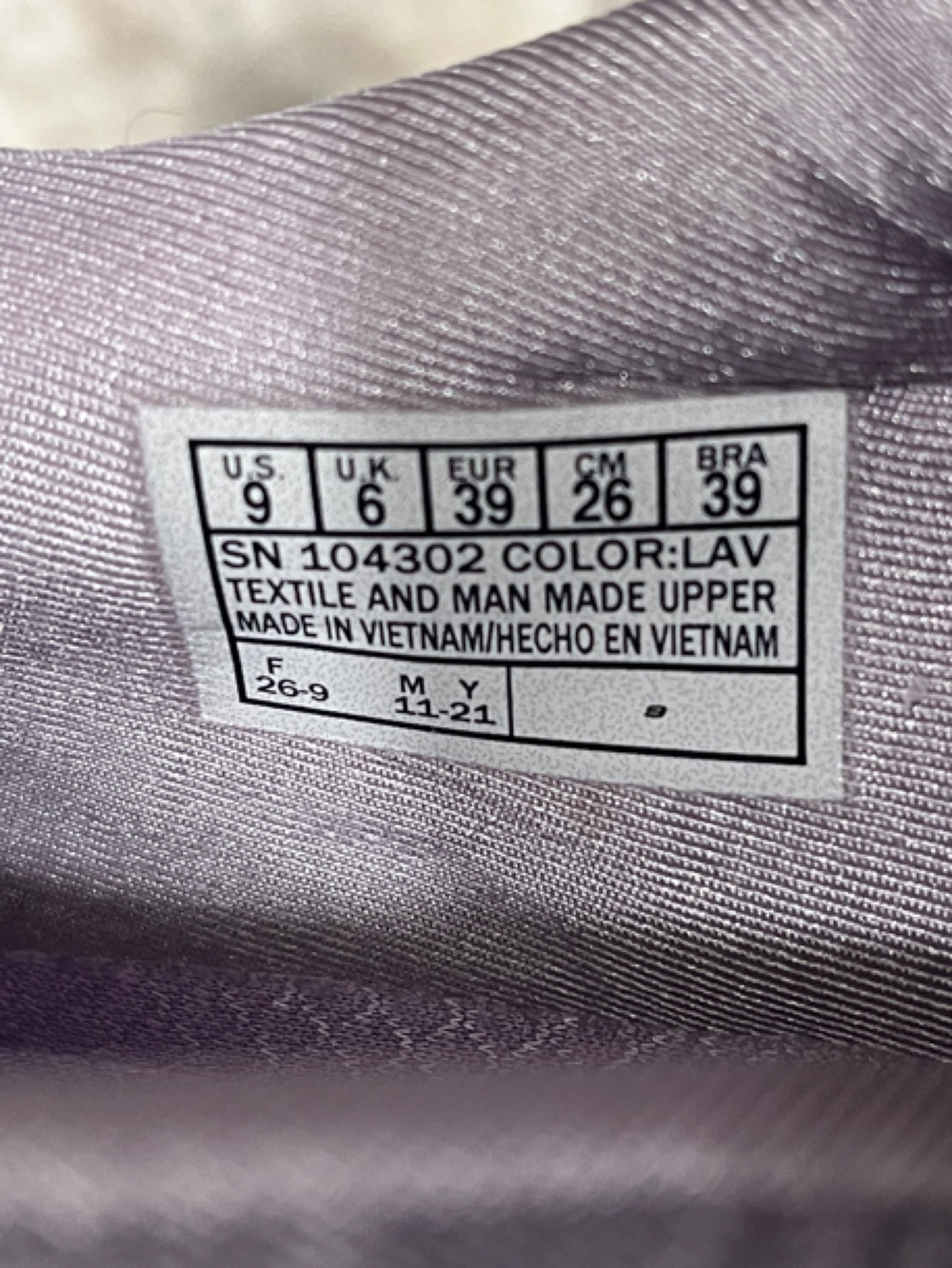 Skechers Glide-Step Women's Lavender Slip-On Athletic Shoes - Picture 3 of 6